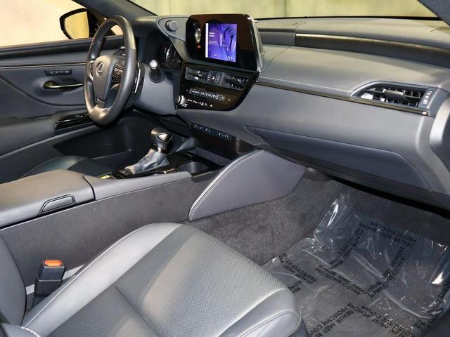 Photo of 2023 0212 Lexus ES 350