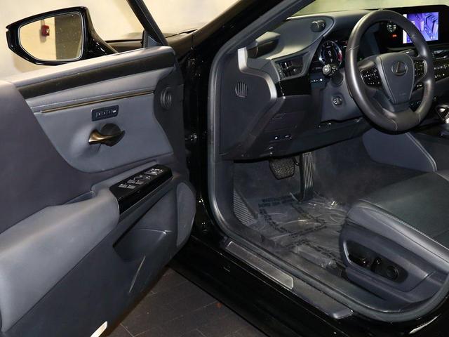 Photo of 2023 0212 Lexus ES 350