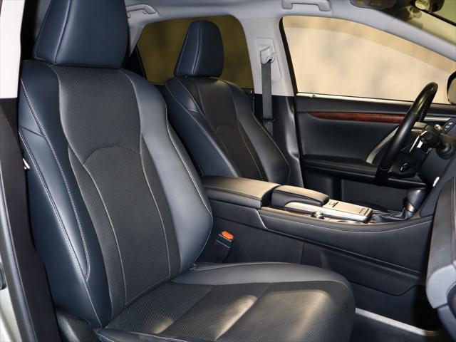 Photo of 2021 Atomic Silver Lexus RX 350