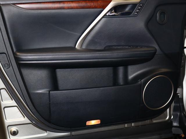 Photo of 2021 Atomic Silver Lexus RX 350