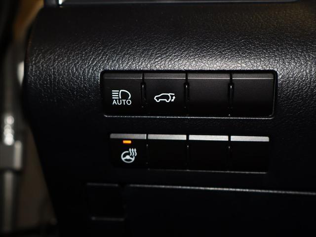Photo of 2021 Atomic Silver Lexus RX 350