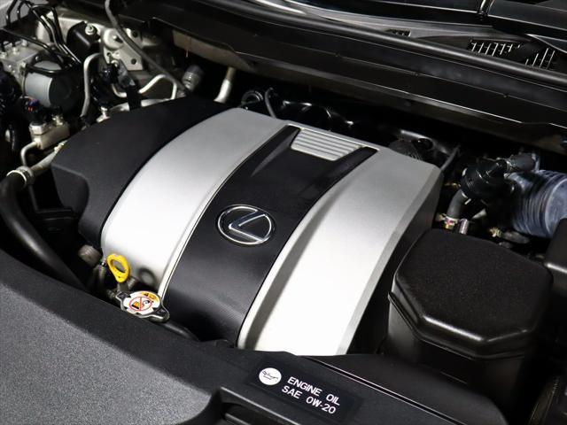 Photo of 2021 Atomic Silver Lexus RX 350