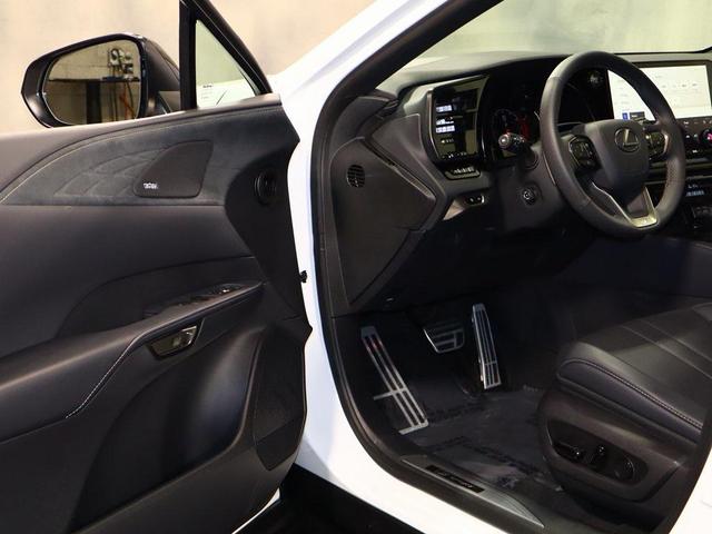Photo of 2024 Ultra White Lexus RX 350