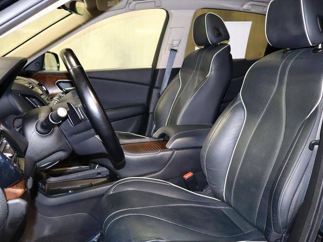 Photo of 2022 Majestic Black Pearl Acura RDX