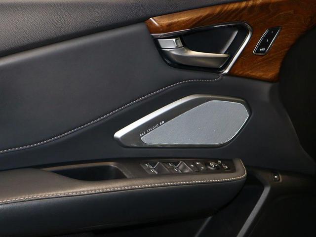 Photo of 2022 Majestic Black Pearl Acura RDX