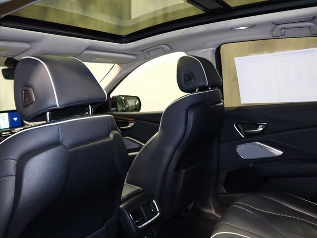 Photo of 2022 Majestic Black Pearl Acura RDX