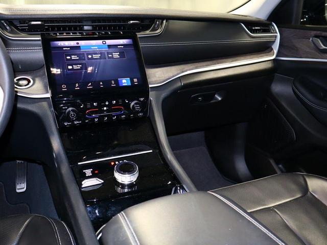 Photo of 2023 Midnight Sky Jeep Grand Cherokee