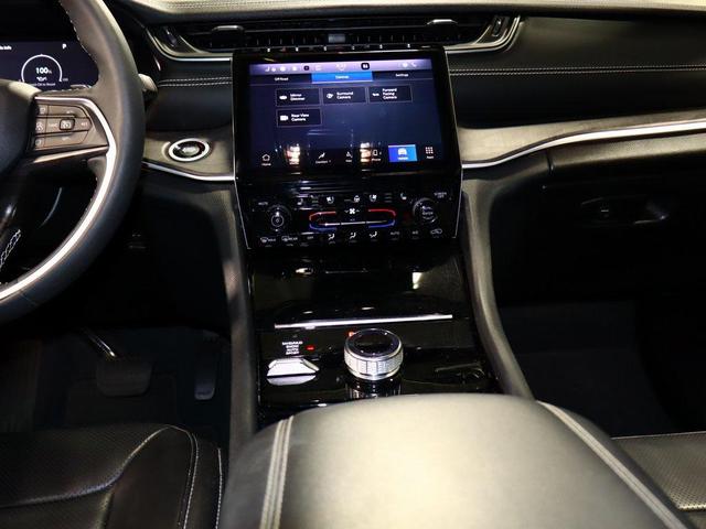 Photo of 2023 Midnight Sky Jeep Grand Cherokee