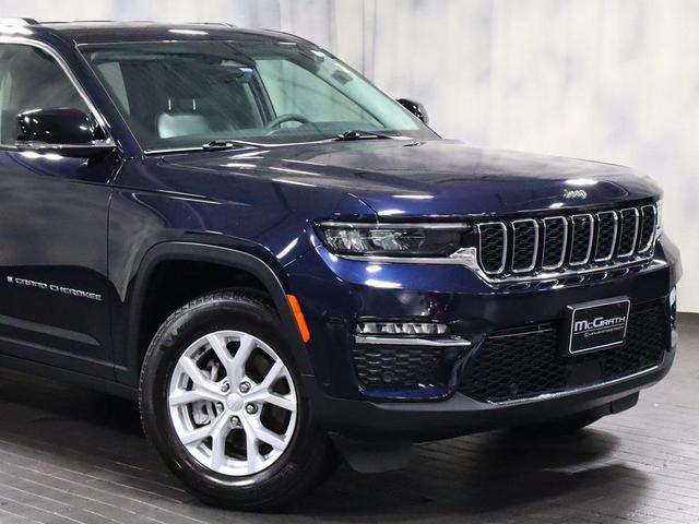 Photo of 2023 Midnight Sky Jeep Grand Cherokee