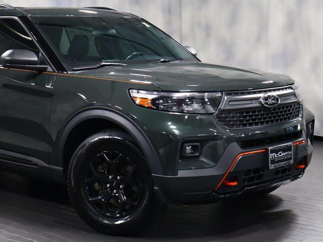 Photo of 2022 FORGED GREEN METALLIC Ford Explorer