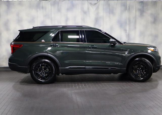Photo of 2022 FORGED GREEN METALLIC Ford Explorer