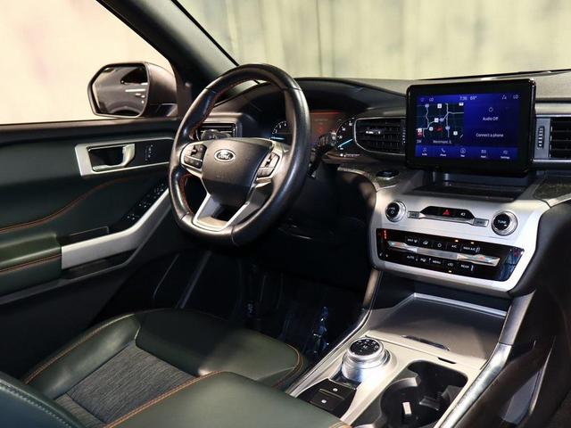 Photo of 2022 FORGED GREEN METALLIC Ford Explorer