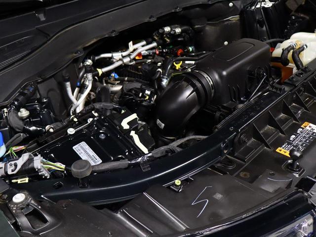 Photo of 2022 FORGED GREEN METALLIC Ford Explorer