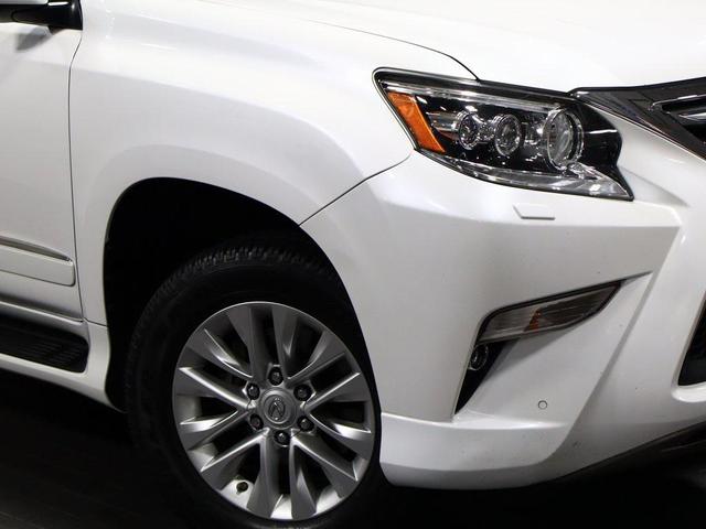 Photo of 2017 Starfire Pearl Lexus GX 460
