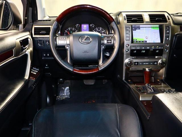 Photo of 2017 Starfire Pearl Lexus GX 460