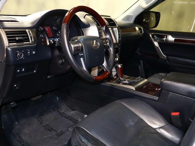 Photo of 2017 Starfire Pearl Lexus GX 460