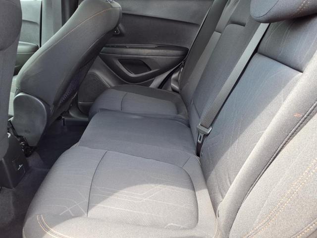 Photo of 2020 Summit White Chevrolet Trax