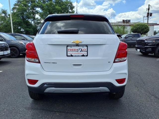 Photo of 2020 Summit White Chevrolet Trax