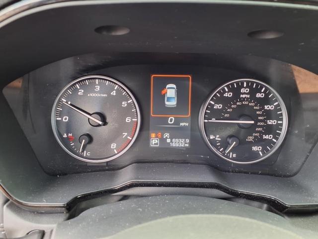 Photo of 2022 Crystal White Pearl Subaru Legacy