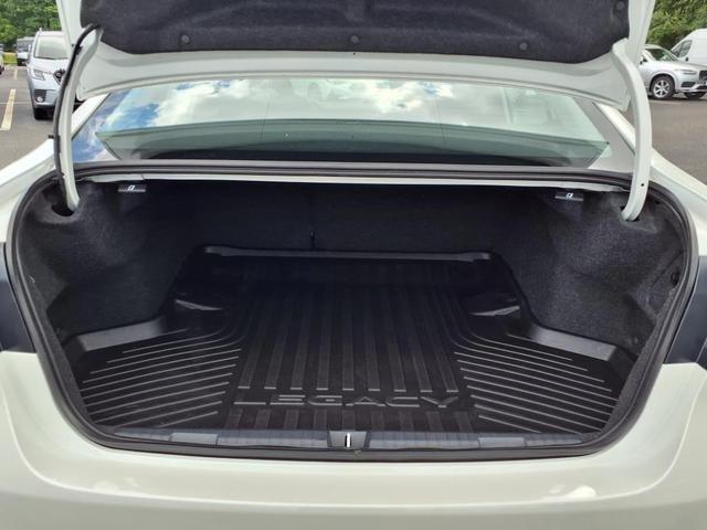 Photo of 2022 Crystal White Pearl Subaru Legacy