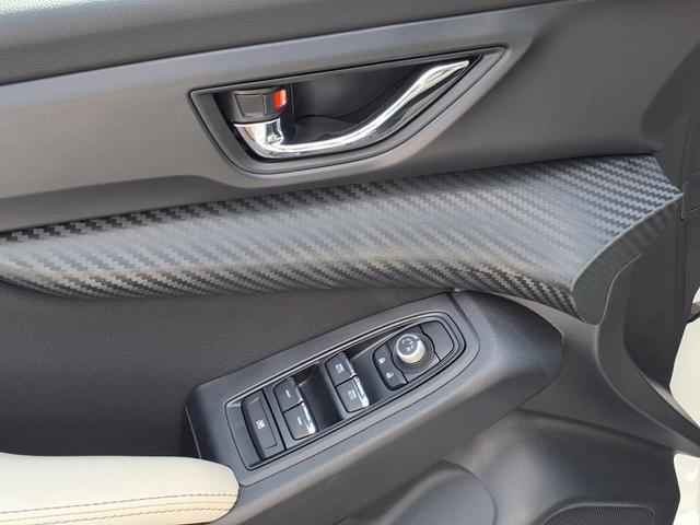 Photo of 2025 Crystal White Pearl Subaru Ascent
