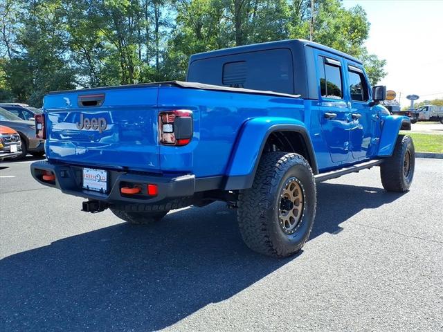 Photo of 2020 Hydro Blue Pearlcoat Jeep Gladiator