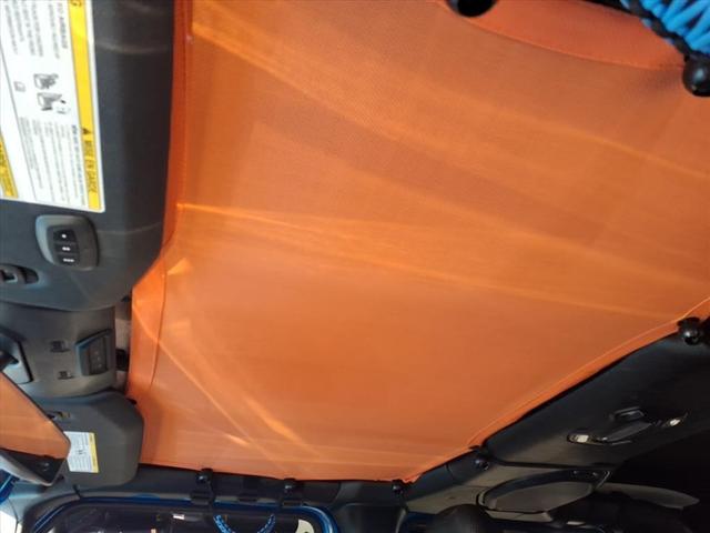 Photo of 2020 Hydro Blue Pearlcoat Jeep Gladiator
