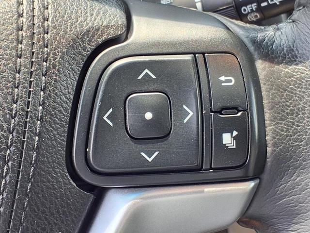Photo of 2016 Shoreline Blue Pearl Toyota Sienna
