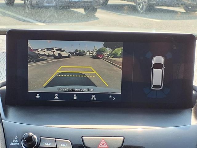 Photo of 2019 White Diamond Pearl Acura RDX