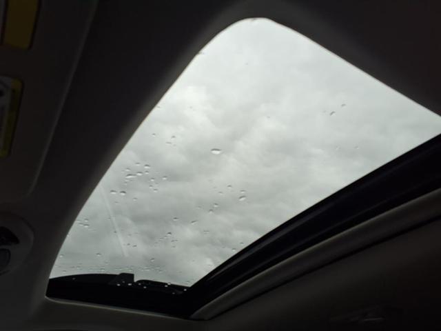 Photo of 2023 Crystal White Pearl Subaru Outback