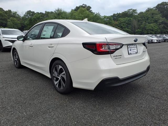 Photo of 2025 Crystal White Subaru Legacy