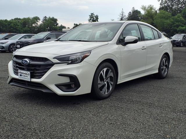 Photo of 2025 Crystal White Subaru Legacy