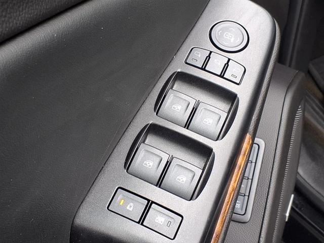 Photo of 2016 Black Chevrolet Tahoe