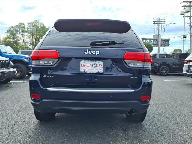 Photo of 2015 True Blue Pearlcoat Jeep Grand Cherokee