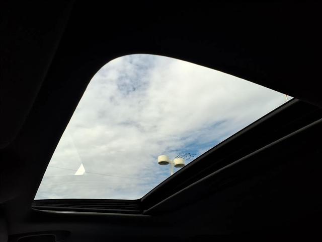 Photo of 2015 True Blue Pearlcoat Jeep Grand Cherokee