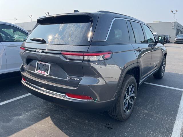 Photo of 2025 Baltic Gray Metallic Clearcoat Jeep Grand Cherokee