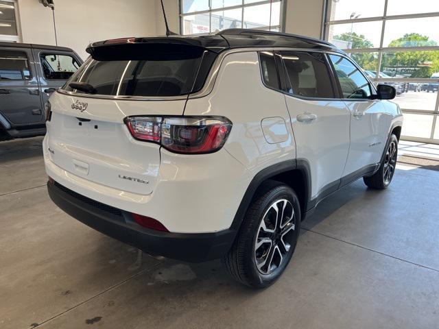Photo of 2022 Bright White Clearcoat Jeep Compass