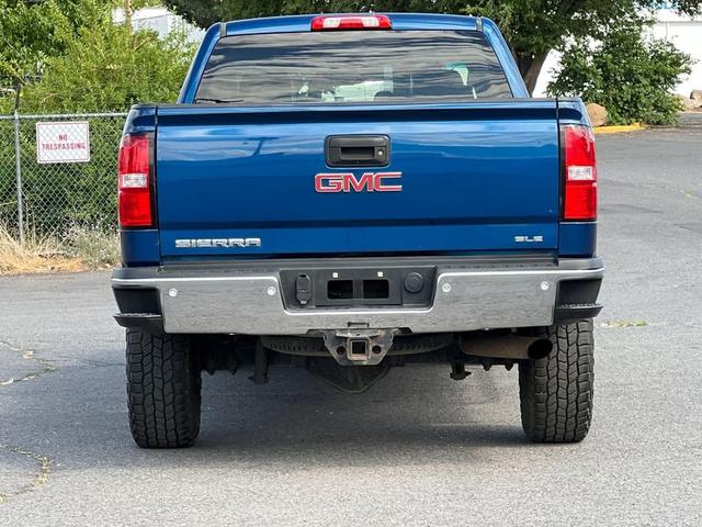 Photo of 2018 Blue GMC Sierra 2500