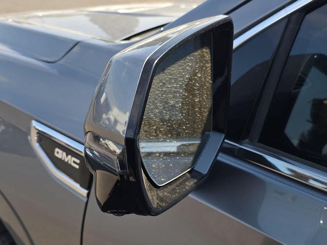 Photo of 2022 Satin Steel Metallic GMC Yukon