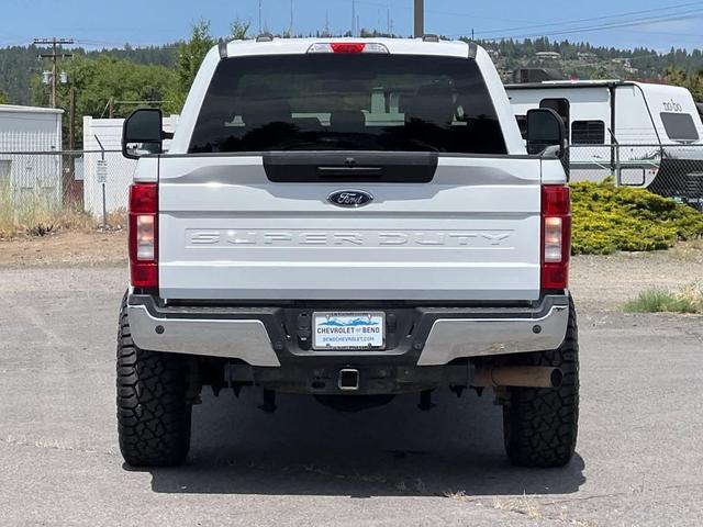 Photo of 2022 Oxford White Ford F-350