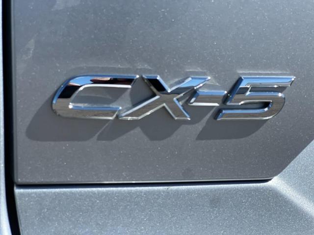 Photo of 2018 Sonic Silver Metallic Mazda CX-5