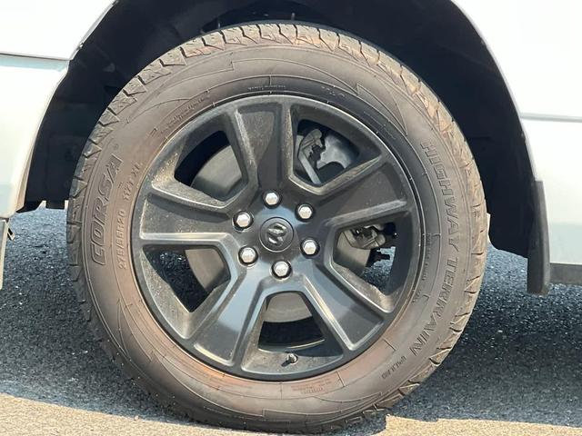 Photo of 2022 Bright White Clearcoat RAM 1500