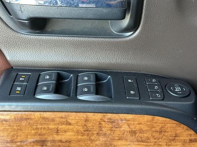 Photo of 2017 Summit White Chevrolet Silverado 3500