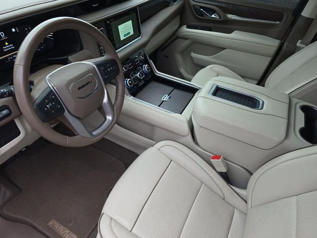 Photo of 2023 Midnight Blue Metallic GMC Yukon
