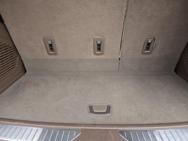 Photo of 2023 Midnight Blue Metallic GMC Yukon