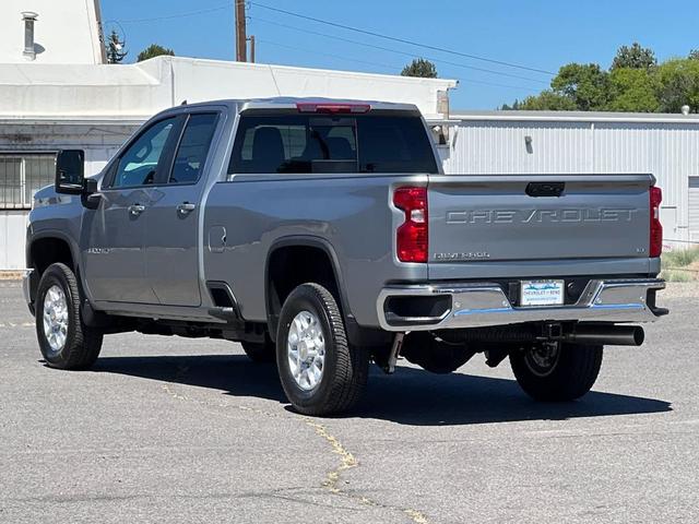 Photo of 2025 Sterling Gray Metallic Chevrolet Silverado 3500