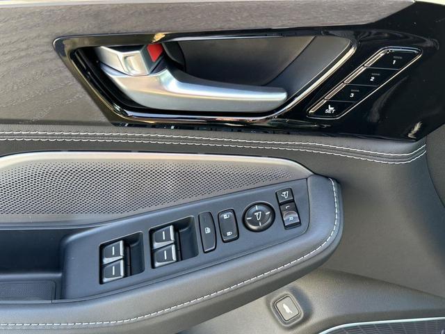 Photo of 2026 Majestic Black Pearl Acura MDX