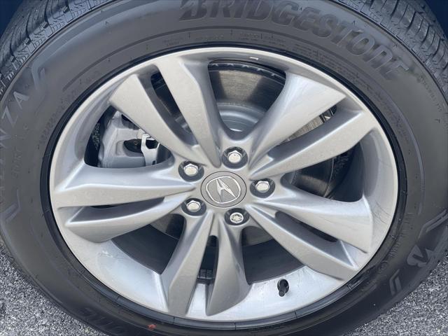 Photo of 2026 Solar Silver Metallic Acura MDX