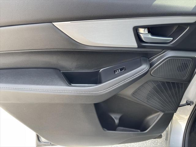 Photo of 2026 Solar Silver Metallic Acura MDX