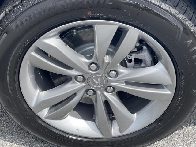 Photo of 2026 Solar Silver Metallic Acura MDX